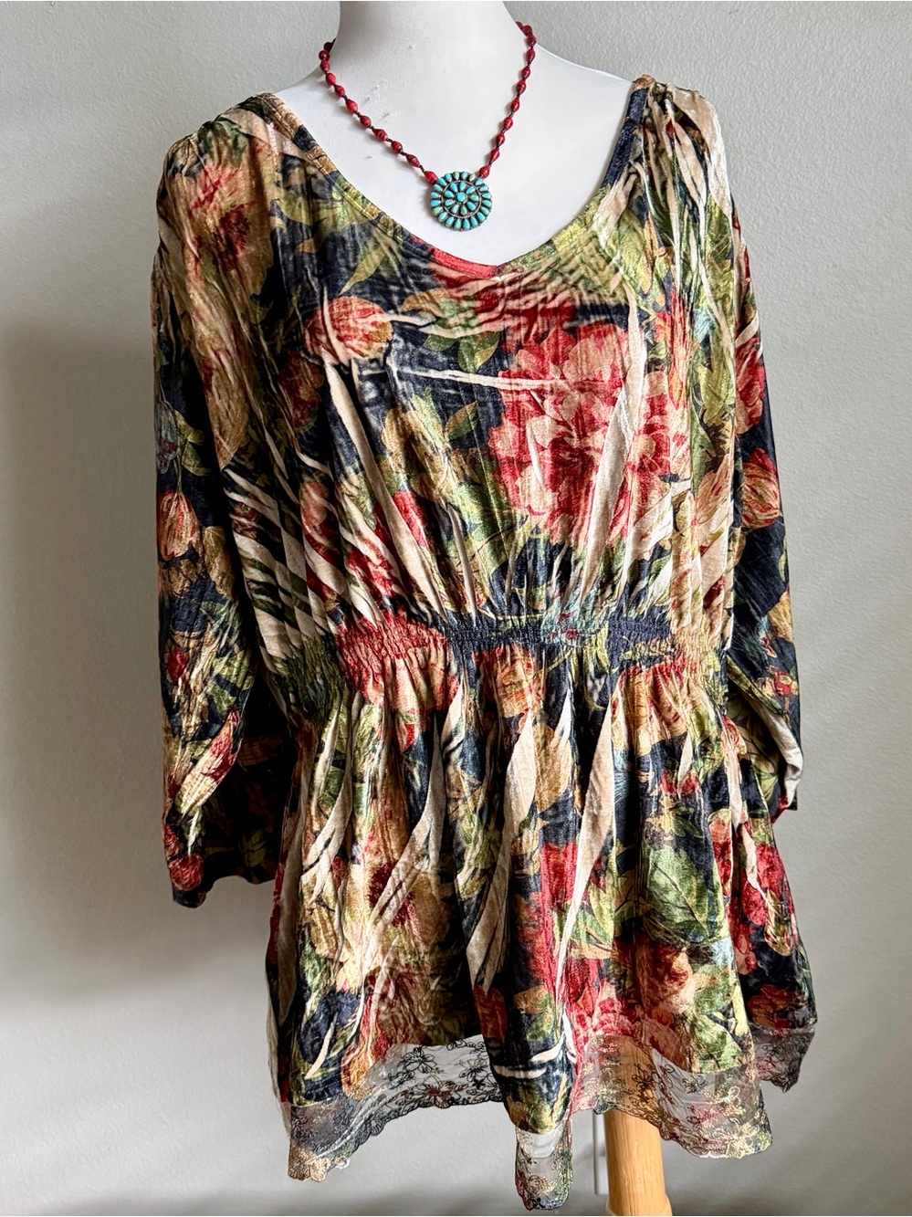 NWT A Rare Bird Floral Crushed Velvet Lace Boho Tunic Top OS - Picture 2 of 14